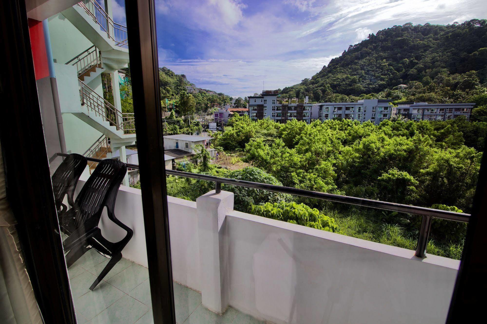 The Little Moon Residence Patong Extérieur photo
